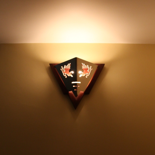 Lampadario su misura da parete in acciaio e legno